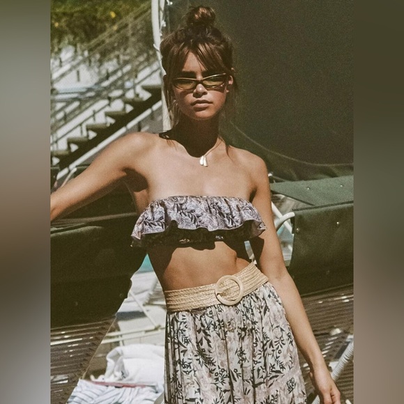 SPELL & the Gypsy Collective Oasis Frill Bandeau Top NWT - Picture 3 of 17